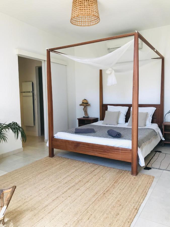 Ferme St Pierre 2 Suites Avec Repas, Piscine, Clim, Cheminee Ou Baignoire Spa Chabeuil Dış mekan fotoğraf