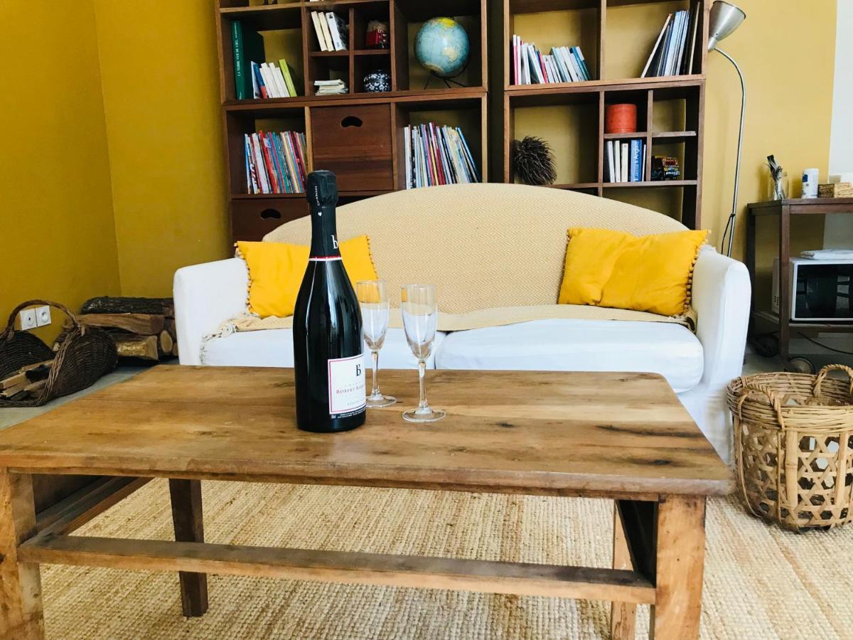 Ferme St Pierre 2 Suites Avec Repas, Piscine, Clim, Cheminee Ou Baignoire Spa Chabeuil Dış mekan fotoğraf